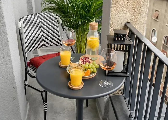 Superb 2br Flat - Cismigiu Gardens - Terrace * Bucarest