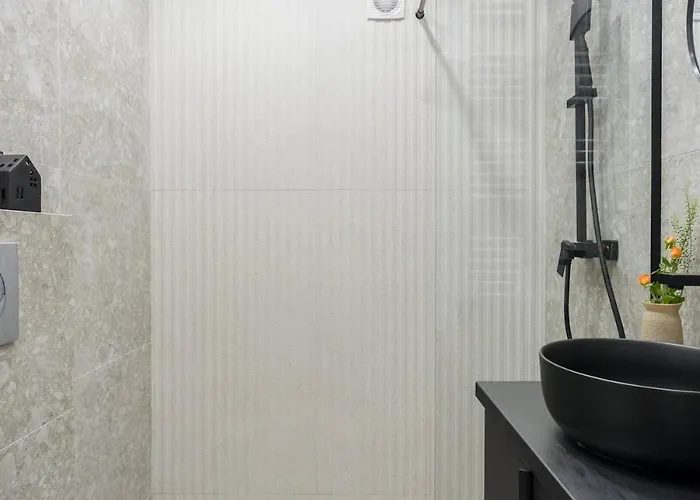 Apartamento Superb 2br Flat - Cismigiu Gardens - Terrace Bucarest