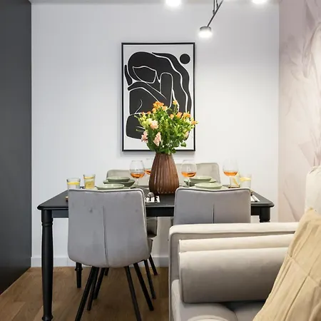 Superb 2br Flat - Cismigiu Gardens - Terrace * Bucarest