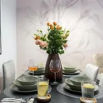 Superb 2br Flat - Cismigiu Gardens - Terrace Boekarest