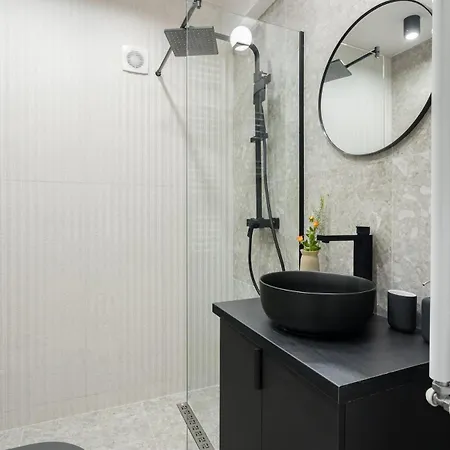Superb 2br Flat - Cismigiu Gardens - Terrace דירה בוקרשט