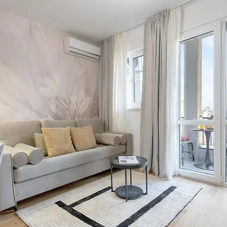 Apartament Superb 2br Flat - Cismigiu Gardens - Terrace Bukareszt
