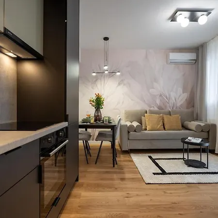 Superb 2br Flat - Cismigiu Gardens - Terrace * Bucarest