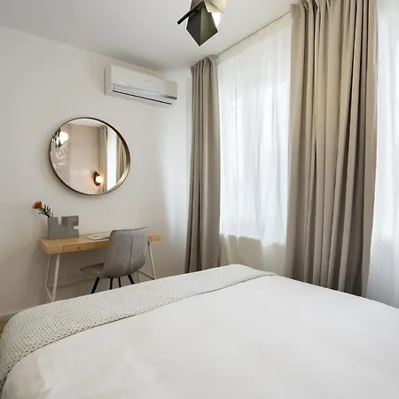 Superb 2br Flat - Cismigiu Gardens - Terrace 布加勒斯特