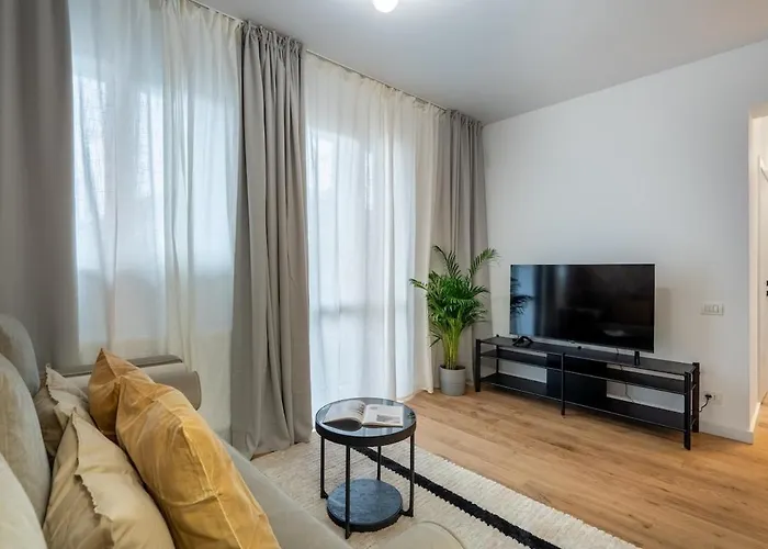 Superb 2br Flat - Cismigiu Gardens - Terrace * Bukurešť