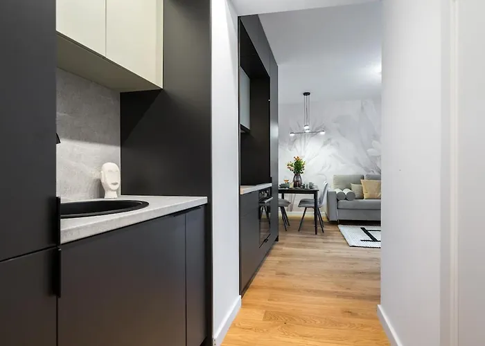 Superb 2br Flat - Cismigiu Gardens - Terrace * Bukurešť