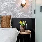 Apartment Superb 2br Flat - Cismigiu Gardens - Terrace Bucharest