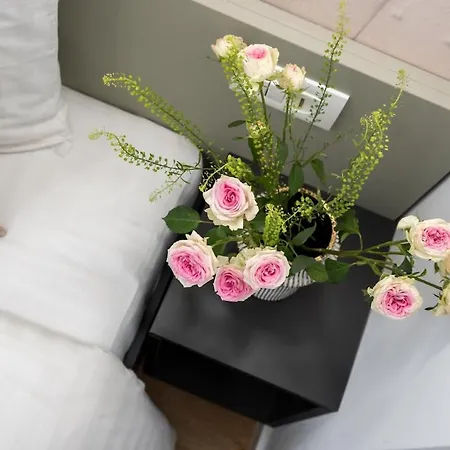 Superb 2br Flat - Cismigiu Gardens - Terrace Бухарест