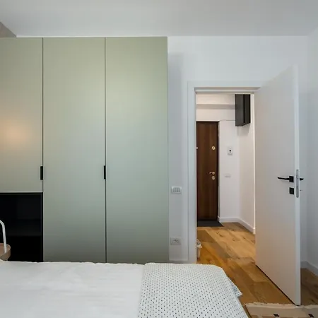 Superb 2br Flat - Cismigiu Gardens - Terrace * Бухарест
